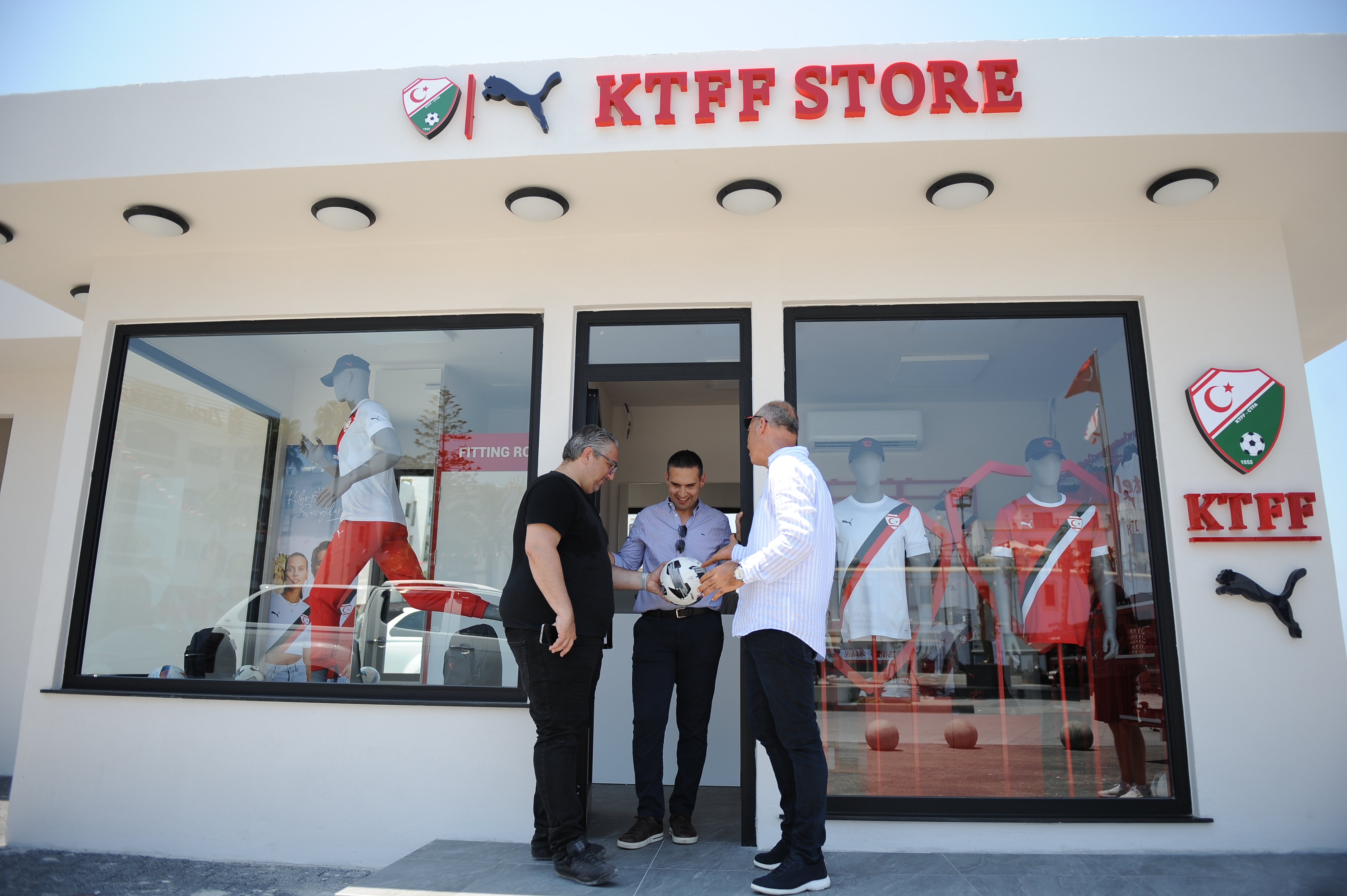 KTFF Store Girne Kordonboyu'nda açıldı
