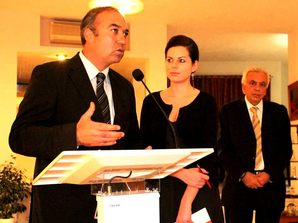 Başkan Sertoğlu: “Eskisi gibi Türkler ve Rumlar bir arada oynamalı”
